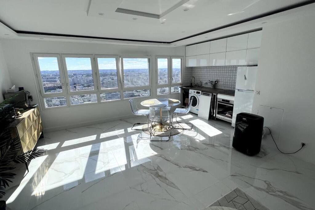 Nice Apartment With Amazing View Of Paris + Parking ภายนอก รูปภาพ